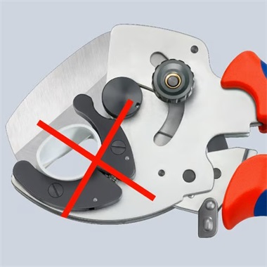 Knipex csővágó
