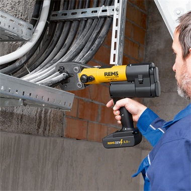 Rems Akku-Press 22V ACC présgép akkumulátorral és töltővel